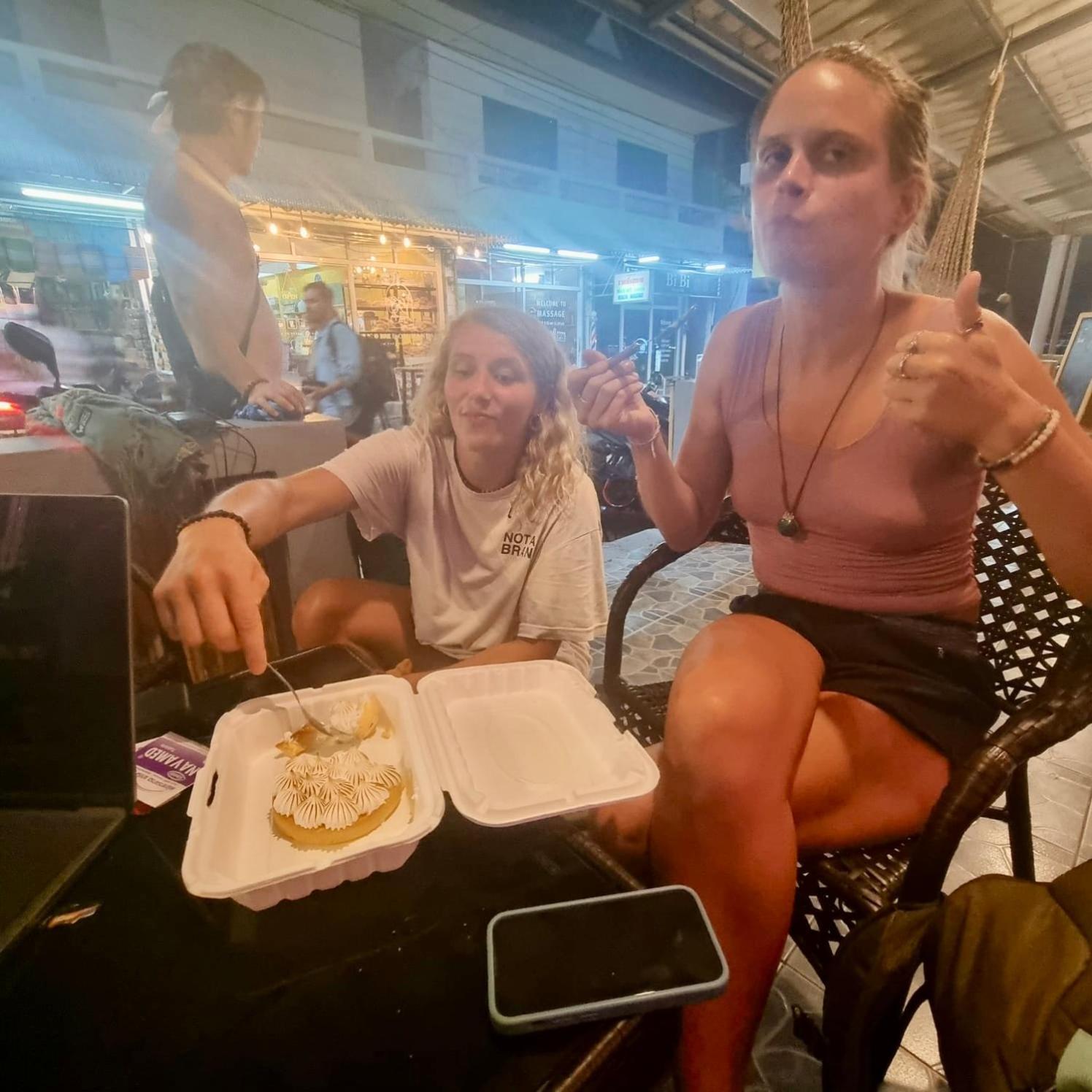 Tiki Tribe Bar & Hostel Тао Екстер'єр фото