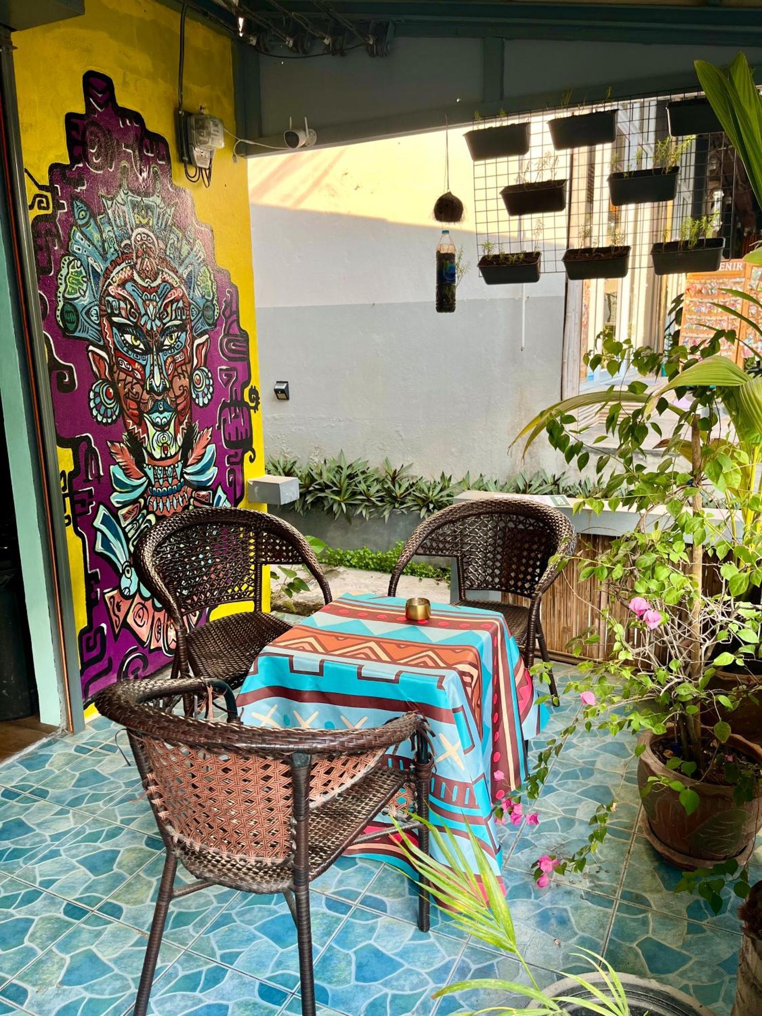 Tiki Tribe Bar & Hostel Тао Екстер'єр фото